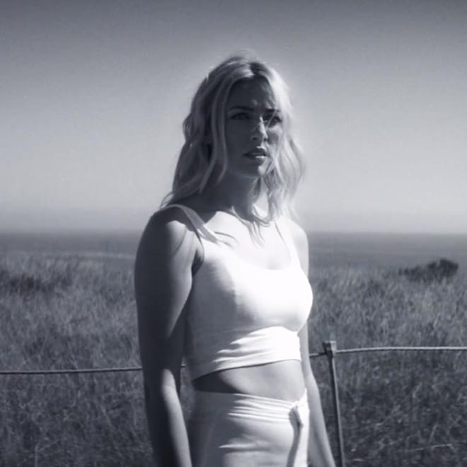 Chelsea Lankes - Ghost