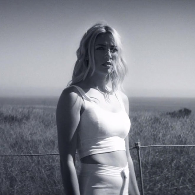 Chelsea Lankes - Ghost