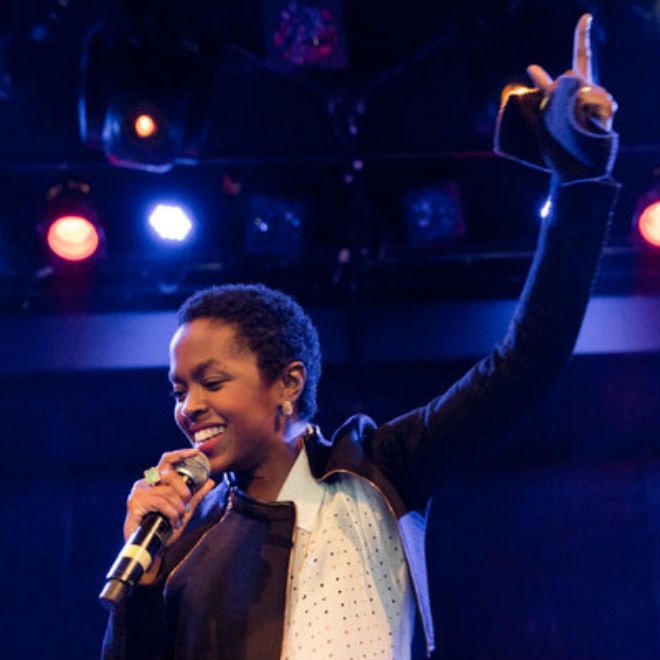 Lauryn Hill Performs "Final Hour" at Post-Prison Comeback Show