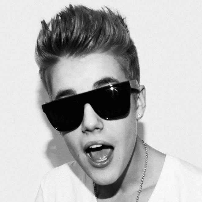 Justin Bieber featuring Blake Kelly - Broken