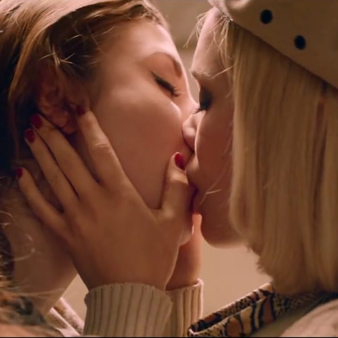 Avicii - Addicted To You