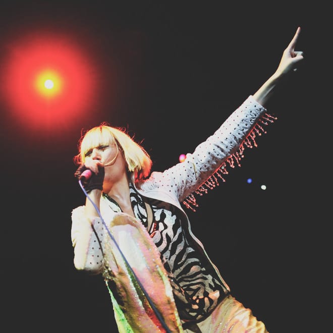 Karen O featuring Ezra Koenig - The Moon Song 