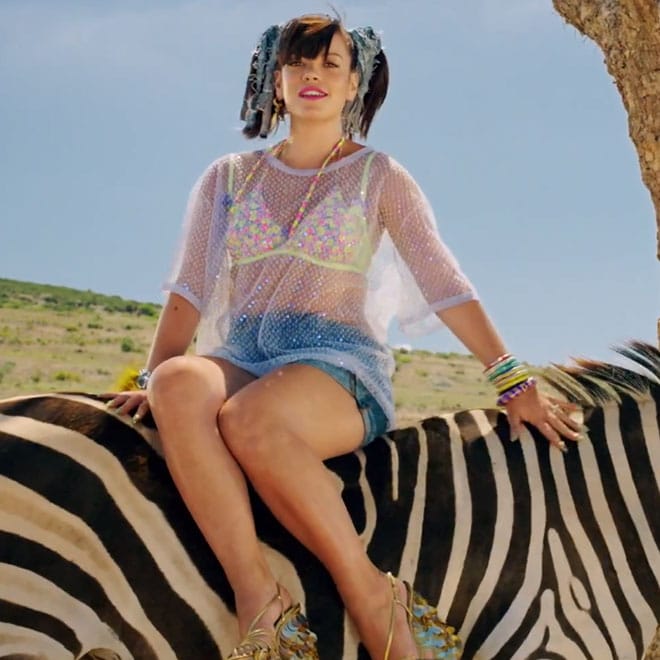 Lily Allen - Air Balloon 