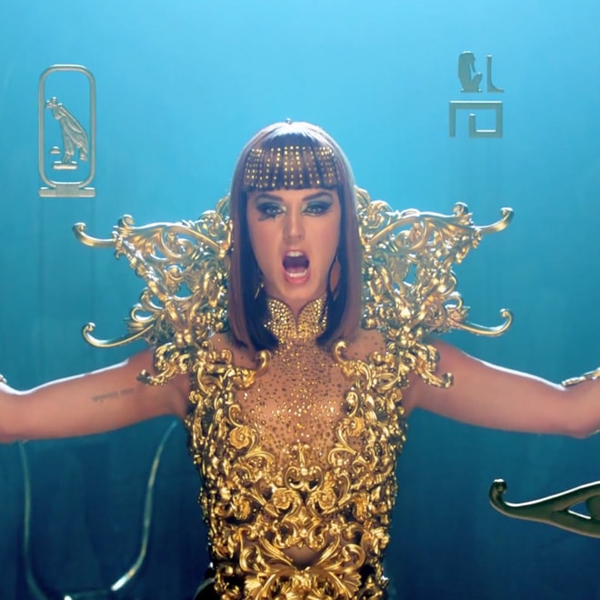 Katy Perry featuring Juicy J - Dark Horse (Remix)