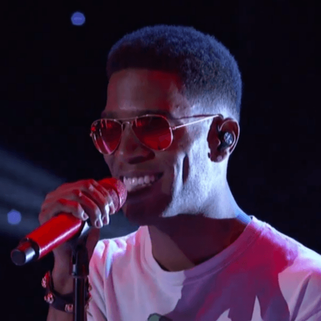 KiD CuDi Performs “Internal Bleeding” on ‘The Arsenio Hall Show’