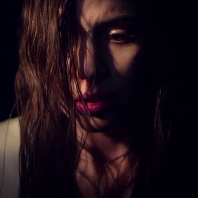 Lykke Li - Love Me Like I'm Not Made Of Stone