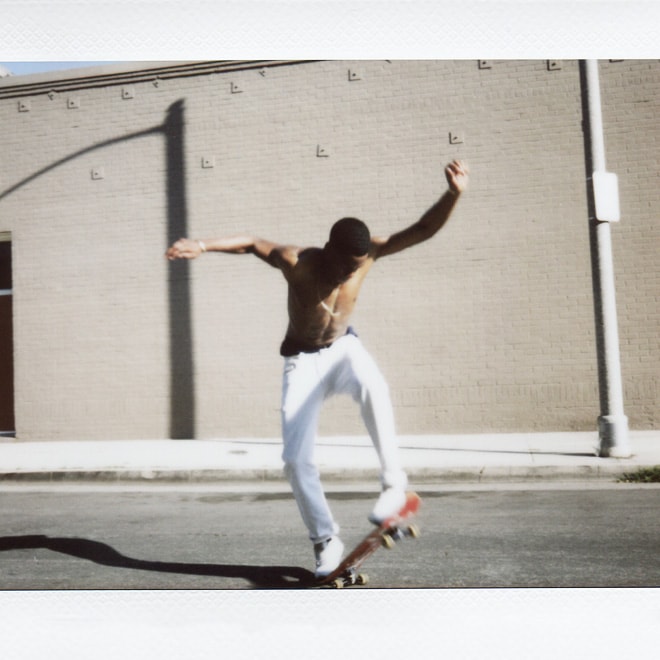 Sunni Colòn - Eternal Flowers