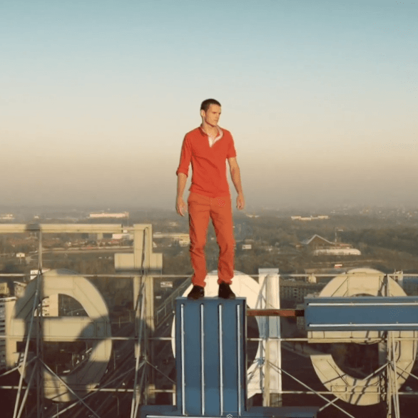 Klangkarussell - Netzwerk (Falls Like Rain)