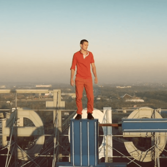 Klangkarussell - Netzwerk (Falls Like Rain)