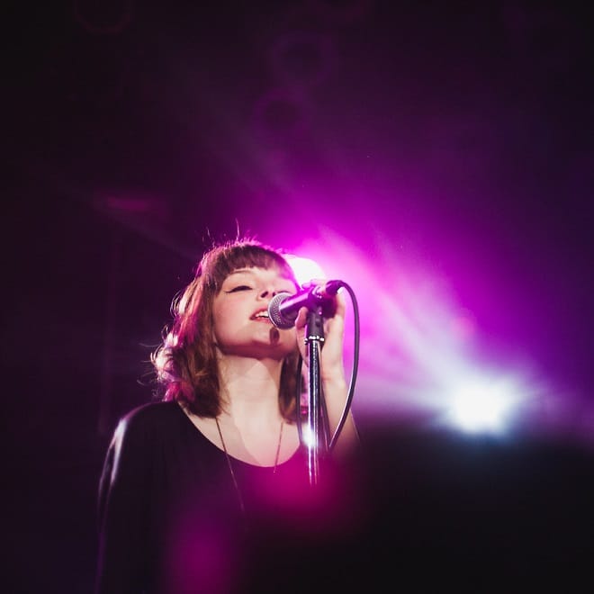 Chvrches Perform "Recover" on 'Jimmy Fallon'