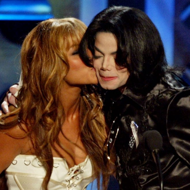 Beyoncé Writes Tribute to Michael Jackson 