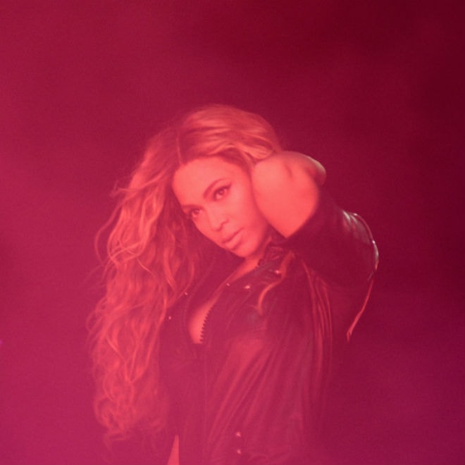 Beyoncé Teases "50 Shades of Grey" on Instagram