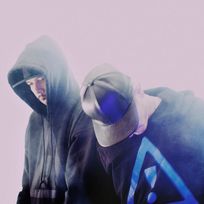 Flosstradamus featuring Casino - Moshpit (Jelacee Remix)