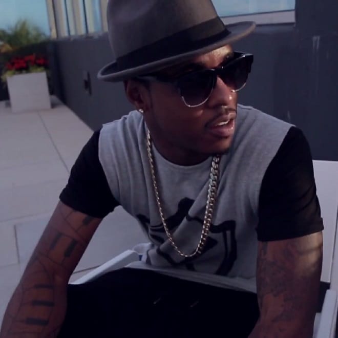 Jeremih featuring Chi Hoover - She Know It