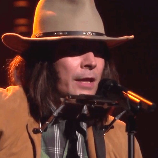 Watch Jimmy Fallon Cover Iggy Azalea as Neil Young