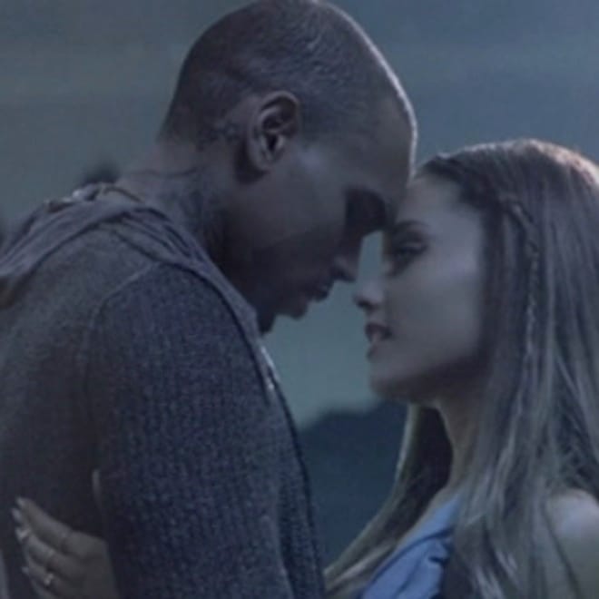 Chris Brown featuring Ariana Grande - Don't Be Gone Too Long