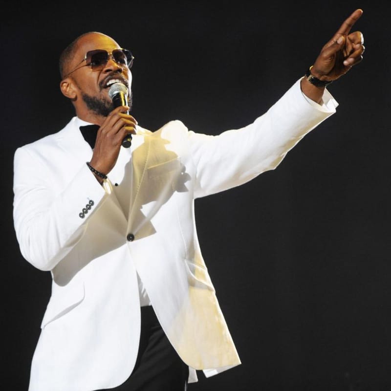 Jamie Foxx featuring 2 Chainz – Party Ain’t A Party