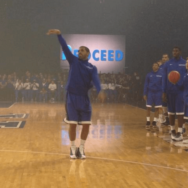 Drake Shoots Air Ball While Warming Up With Kentucky Wildcats