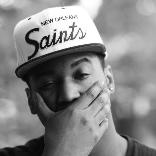 Lo Thraxx featuring Curtis Williams & The 6th Letter - 25 Lighters