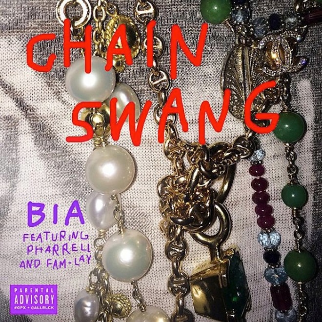 BIA featuring Pharrell Williams & Fam-Lay - Chain Swang
