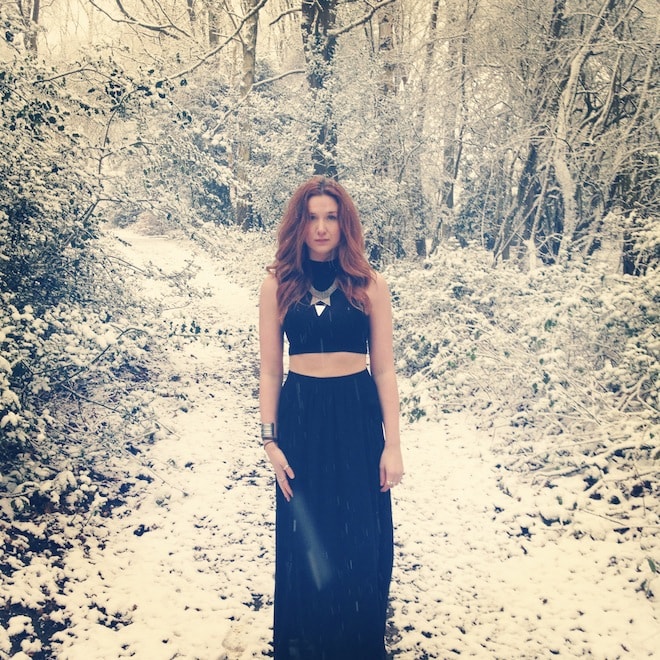 Folly Rae - Run For Cover