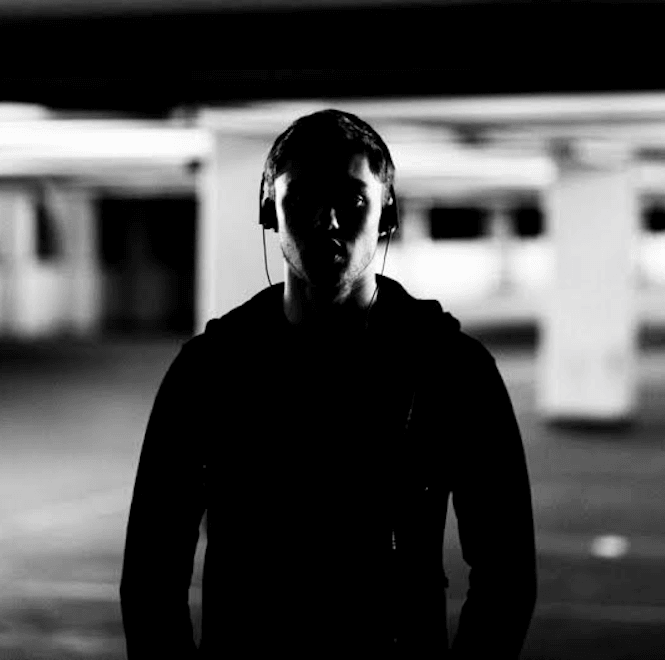 PREMIERE: A-L-X - Timebomb