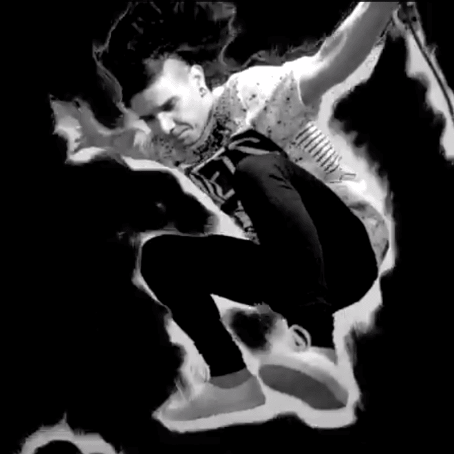 Jack Ü (Diplo & Skrillex) featuring Kiesza - Take Ü There