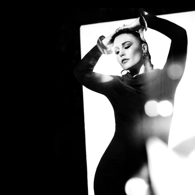 Jessie Ware - Keep On Lying (TOKiMONSTA Remix) 