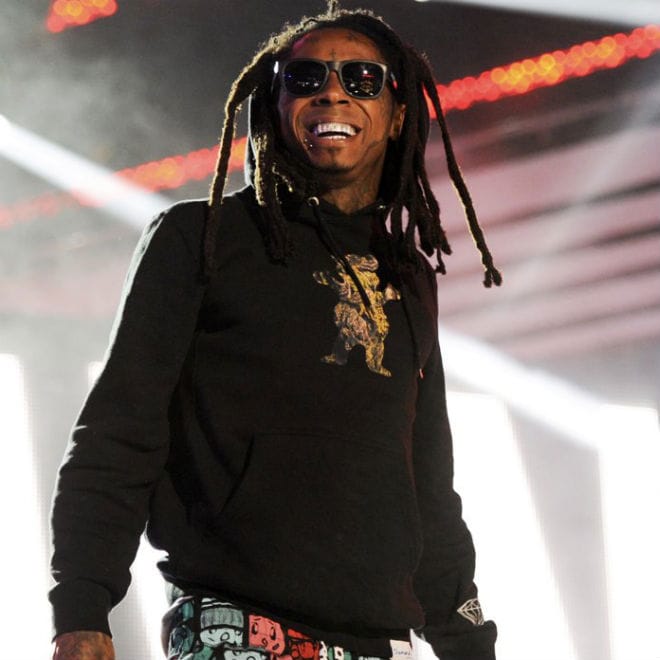 Lil Wayne featuring Christina Milian - Start A Fire