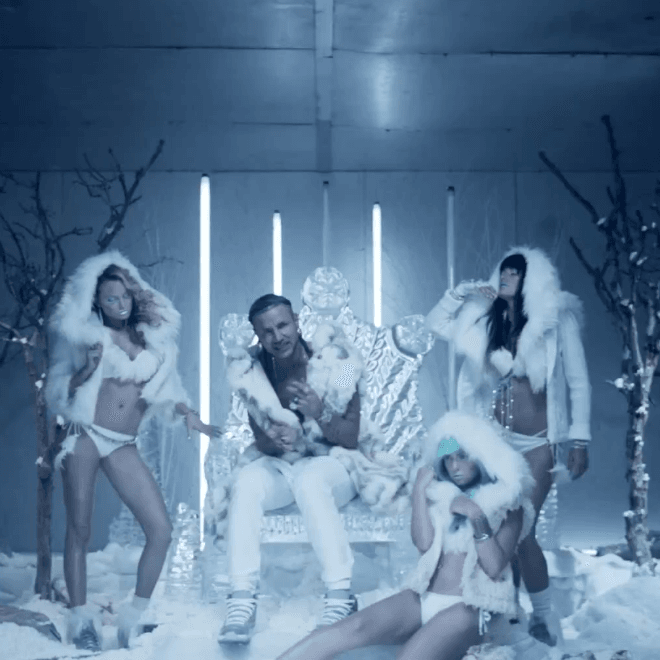 RiFF RAFF - TiP TOE WiNG iN MY JAWWDiNZ 