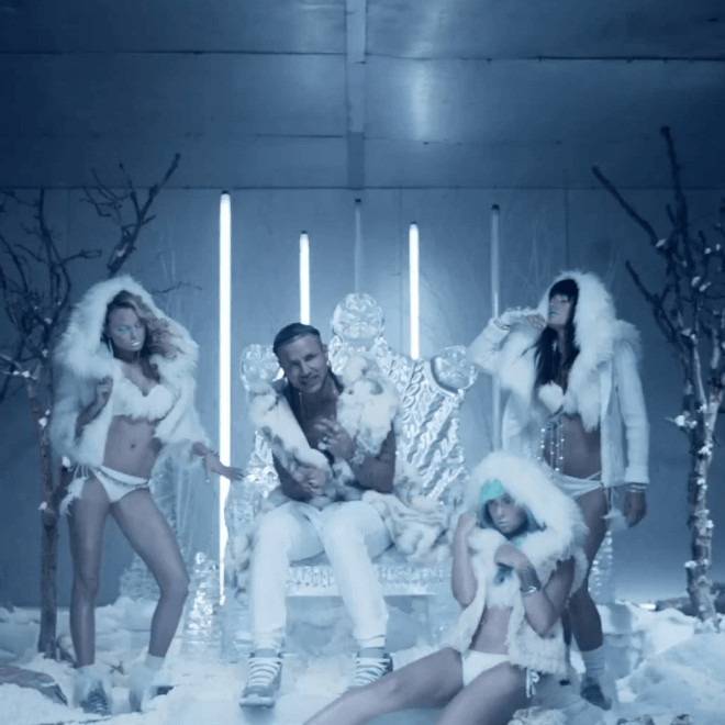 RiFF RAFF - TiP TOE WiNG iN MY JAWWDiNZ