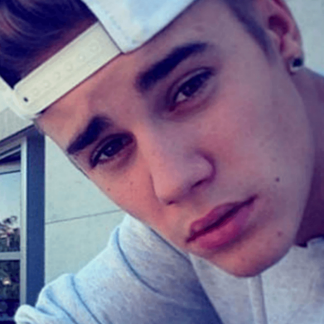 Twitter Interested in Buying Justin Bieber-Backed Selfie App