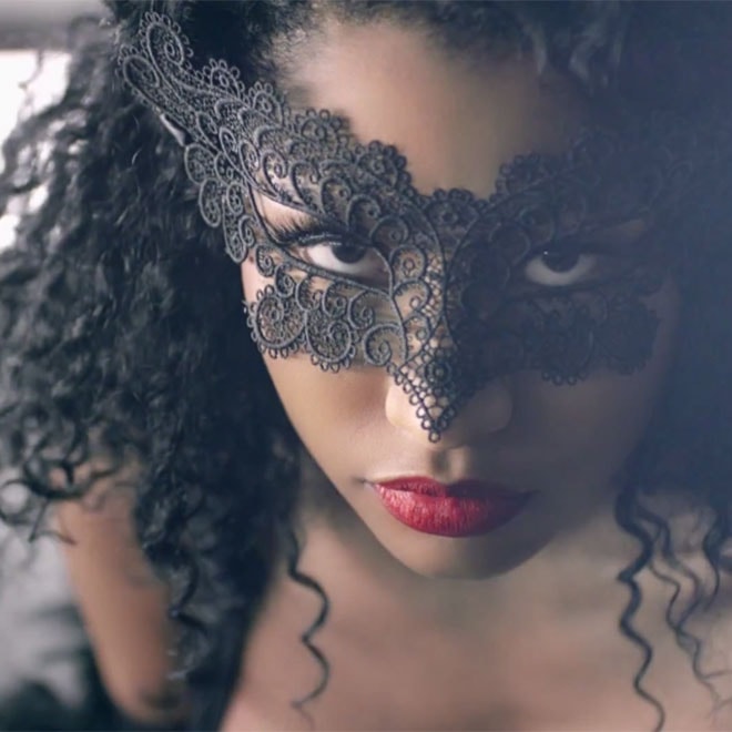 Nicki Minaj featuring Drake, Lil Wayne, Chris Brown - Only