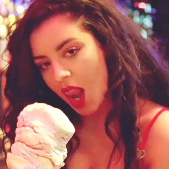 Charli XCX - Breaking Up