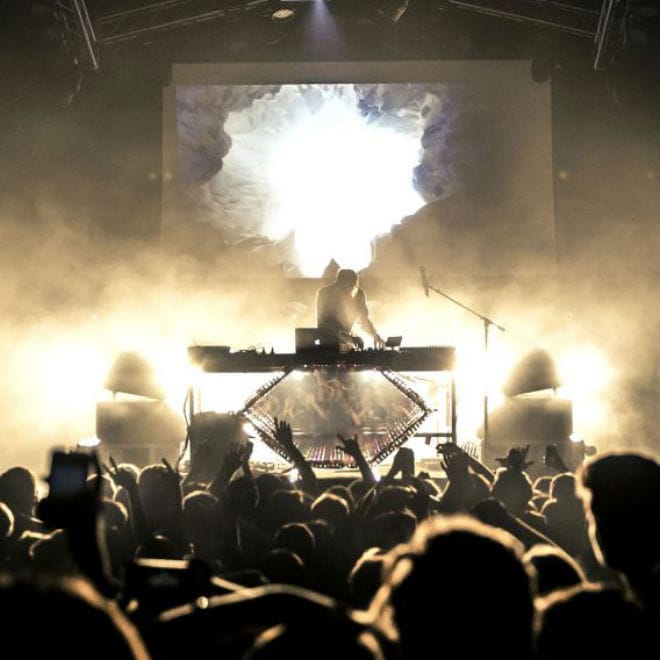 Flume and His Entourage Talk About His Come Up