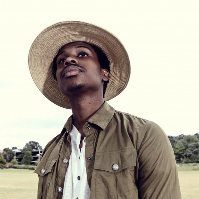 Gucci Mane featuring Raury - Dead People