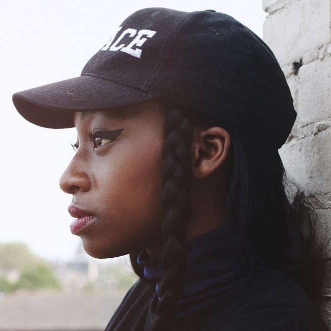 Little Simz featuring Tiffany Gouche - Closer