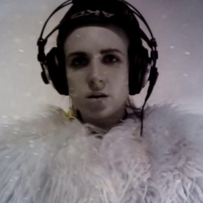 MØ - New Year's Eve