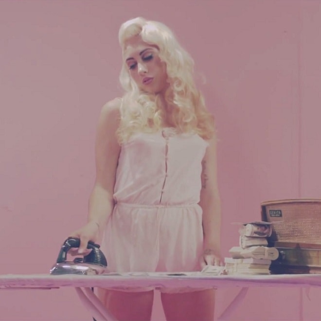 Kali Uchis has shared a new video dubbed "A Glimpse Into Por Vida,&quo...