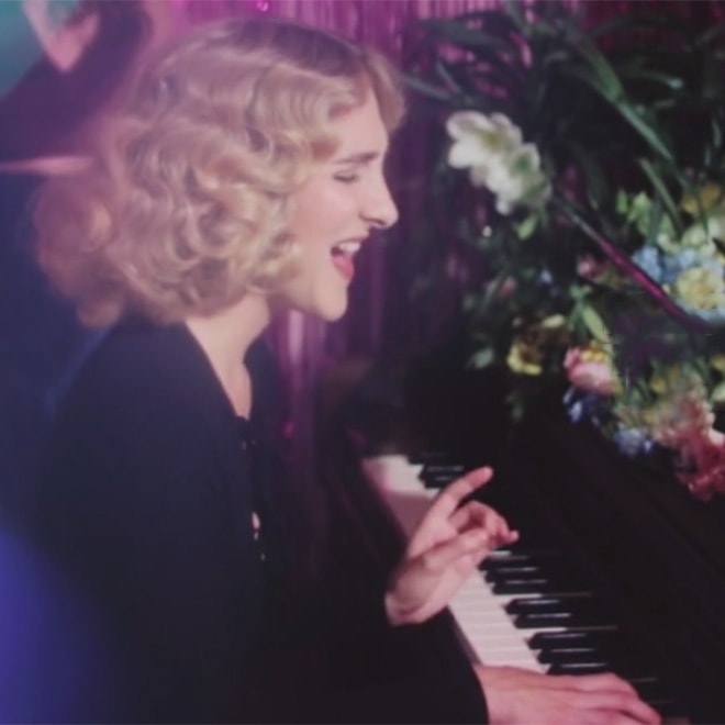 Tennis - Needle And A Knife