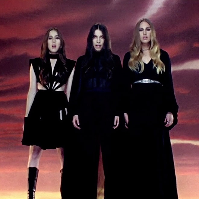 Calvin Harris featuring HAIM - Pray to God