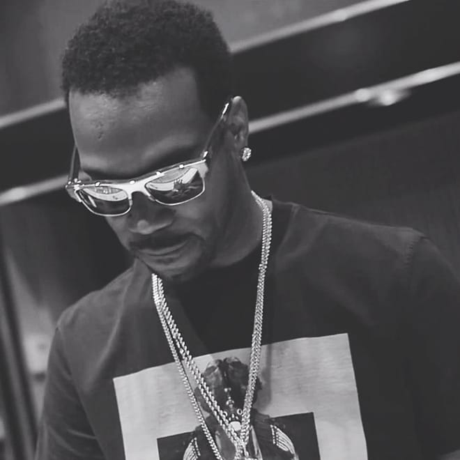 Juicy J featuring Project Pat - Denna B*tch