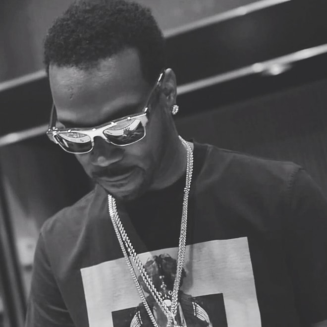 Juicy J featuring Project Pat - Denna B*tch