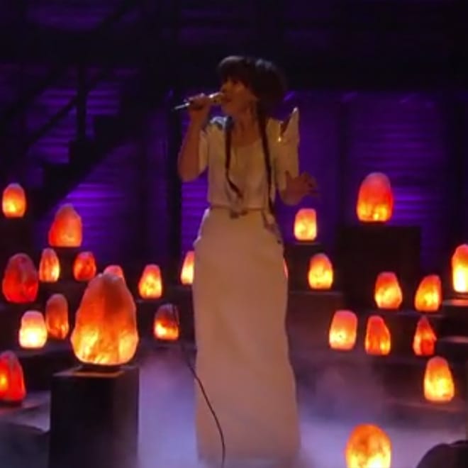 Purity Ring Perform "Bodyache" Live on Conan