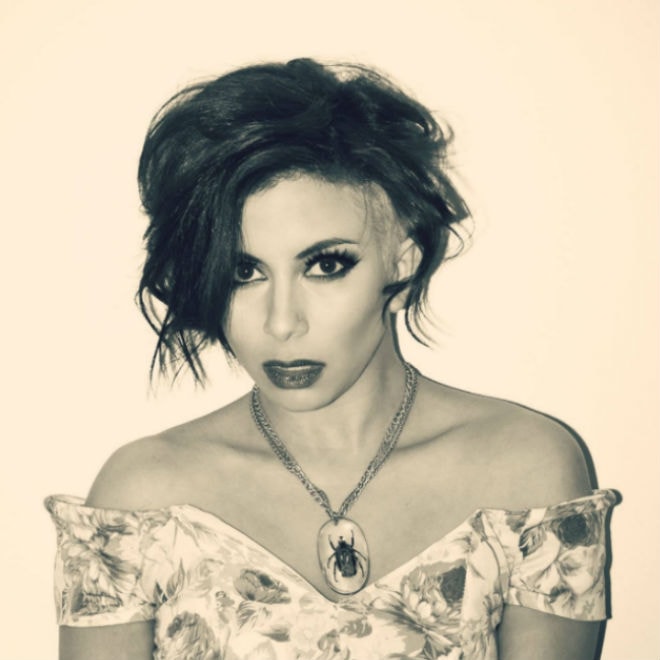 PREMIERE: Tara Priya - Friends Like These