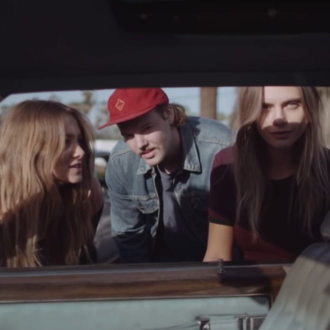 Miami Horror featuring Cleopold – Love Like Mine