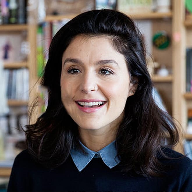Watch Jessie Ware Perform an Intimate Mini-Concert 