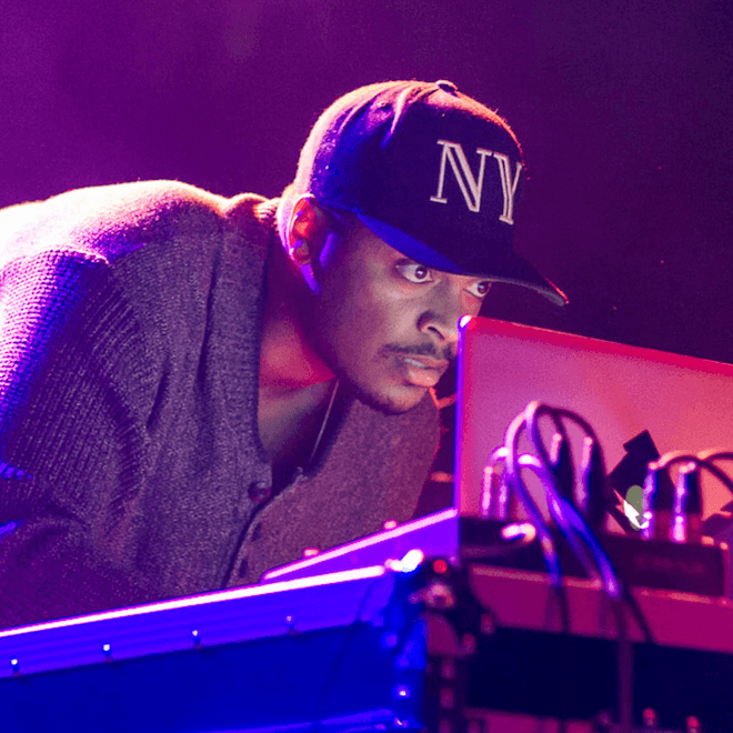 Listen to Lee Bannon's “Disneµ Girls”