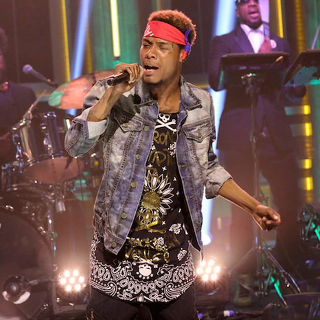 Fetty Wap Performs "Trap Queen" With The Roots on 'The Tonight Show'