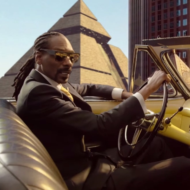 Snoop Dogg featuring Stevie Wonder & Pharrell - California Roll